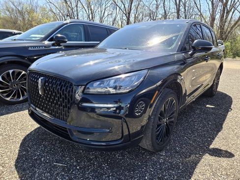 Used 2023 Lincoln Corsair AWD w/ Equipment Group 101A image 2