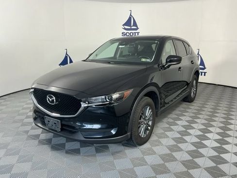 Used 2017 MAZDA CX-5 Touring w/ Preferred Equipment Package AWD/4WD image 3
