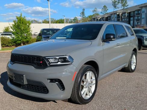 Used 2025 Dodge Durango GT image 2