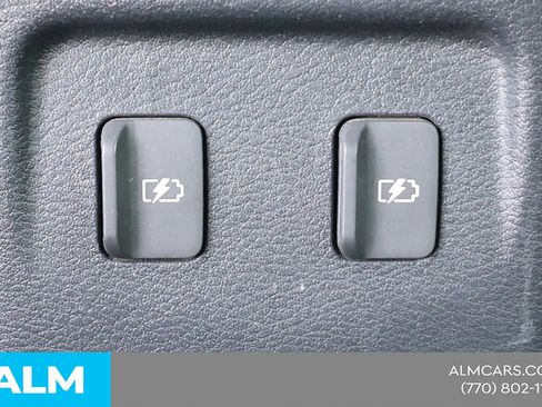 Used 2023 Nissan Kicks SR FWD image 41