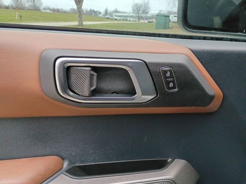 Used 2023 Ford Bronco Outer Banks image 17