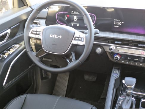 New 2025 Kia Telluride EX w/ EX Captain's Chair Package image 17