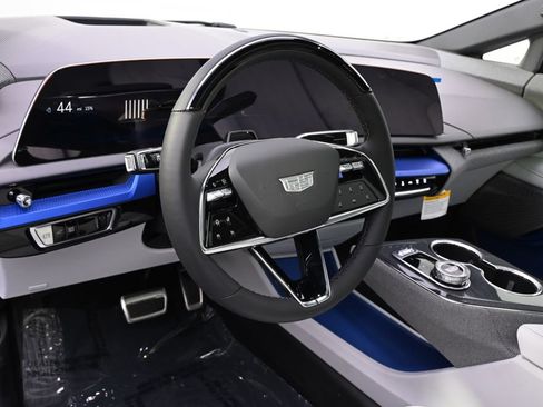 New 2026 Cadillac Optiq Luxury 2 w/ LPO, Floor Liner Package AWD/4WD image 11
