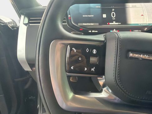 Used 2025 Land Rover Range Rover SE AWD/4WD image 27