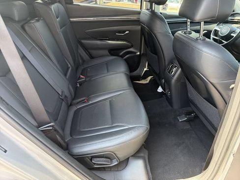 Certified 2024 Hyundai Tucson Limited AWD/4WD image 18