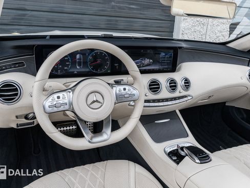 Used 2020 Mercedes-Benz S 560 Cabriolet image 23