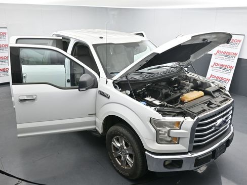 Used 2015 Ford F150 XLT w/ Equipment Group 301A Mid image 25