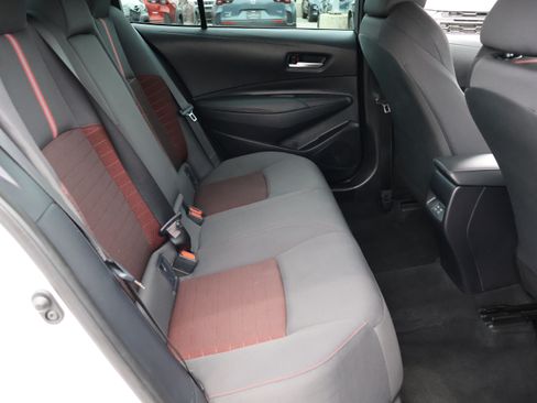 Used 2025 Toyota Corolla SE FWD image 13