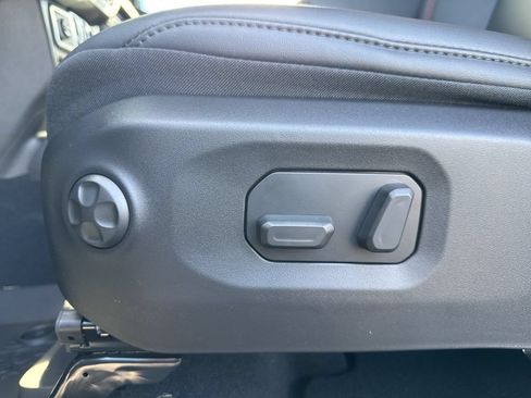 New 2026 Jeep Wrangler Unlimited Rubicon AWD/4WD image 31