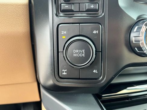 New 2026 Ford F250 Lariat w/ Lariat Ultimate Package image 18