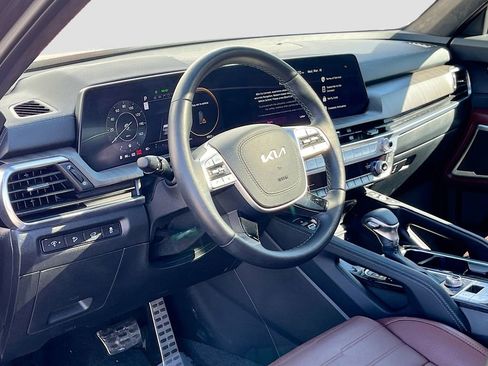 Used 2025 Kia Telluride SX Prestige AWD/4WD image 9