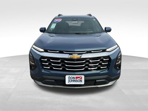 Used 2025 Chevrolet Equinox LT w/ Convenience Package II image 37