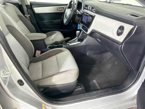 Used 2017 Toyota Corolla LE image 13