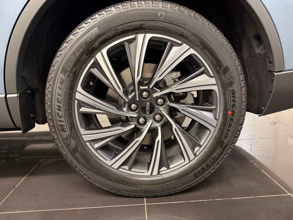Used 2026 Lincoln Aviator AWD image 7