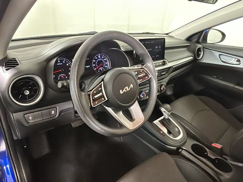 Used 2022 Kia Forte LXS FWD image 16