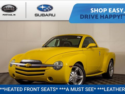 Used 2004 Chevrolet SSR w/ Preferred Equipment Group RWD image 1