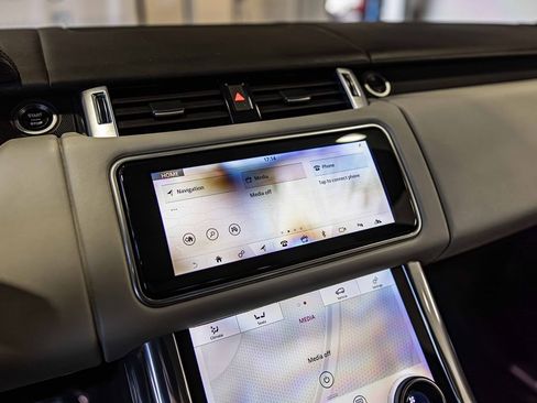 Used 2019 Land Rover Range Rover Sport HSE Dynamic image 27