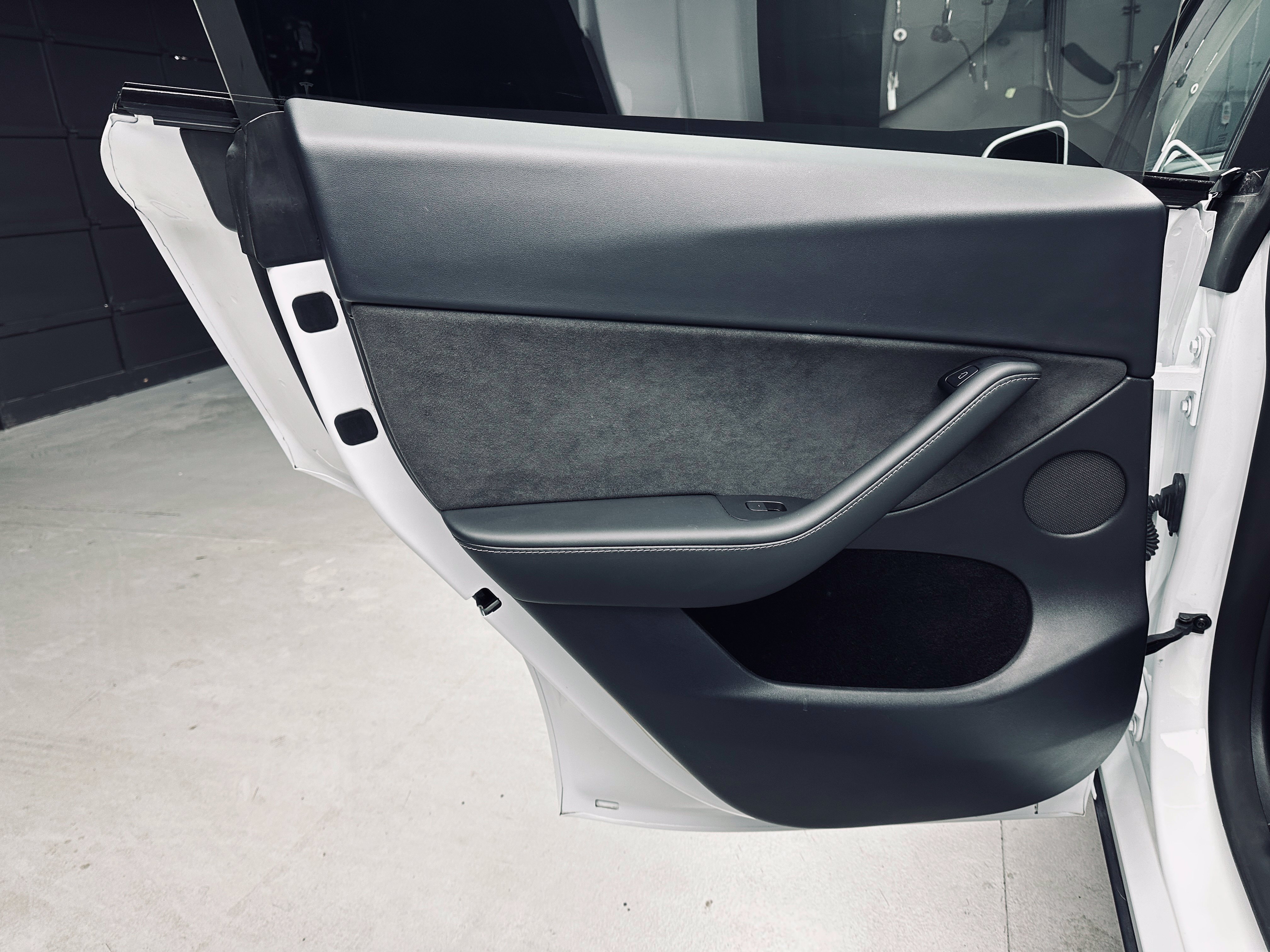 Used 2023 Tesla Model Y Long Range AWD/4WD image 26