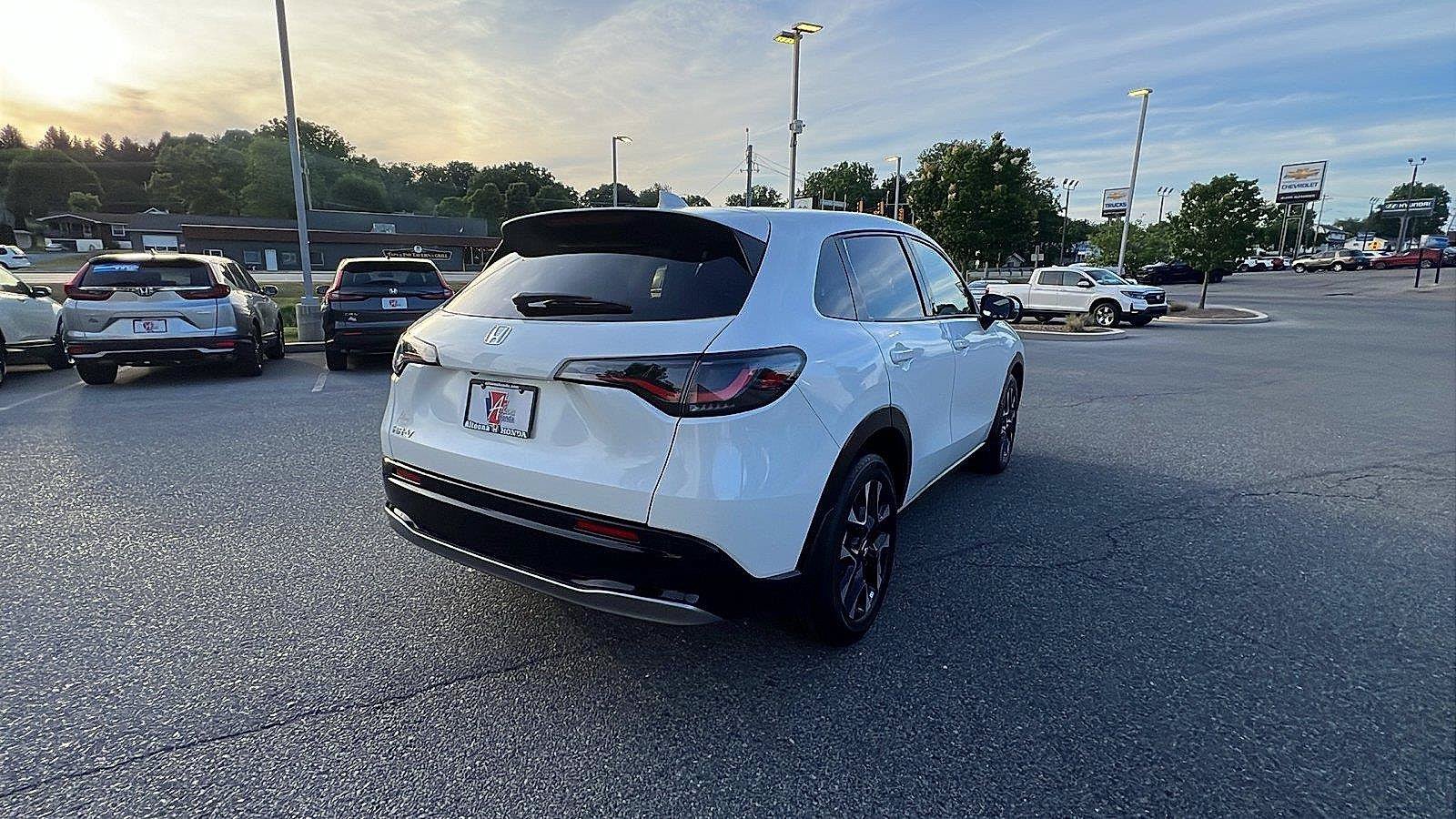 New 2027 Honda HR-V EX-L image 4