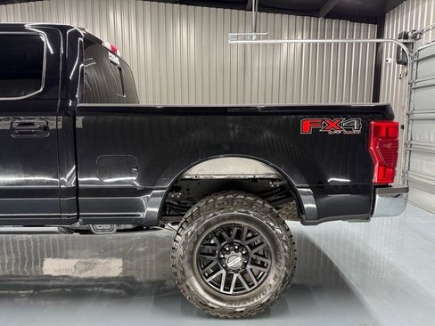 Used 2022 Ford F250 Lariat w/ Lariat Ultimate Package image 5