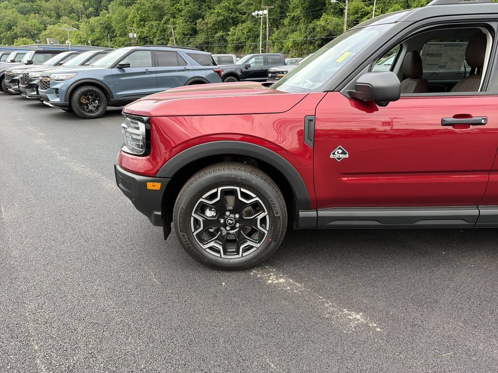 New 2026 Ford Bronco Sport Outer Banks w/ Outer Banks Tech Package+ AWD/4WD image 9