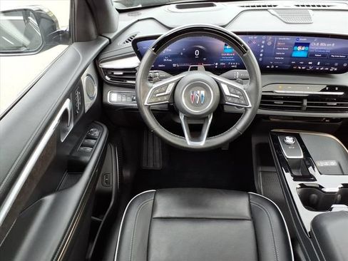 Used 2025 Buick Enclave Avenir AWD/4WD image 20