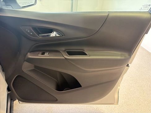 Certified 2019 Chevrolet Equinox LT w/ Driver Convenience Package image 13