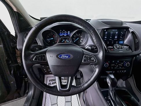 Used 2019 Ford Escape Titanium AWD/4WD image 11