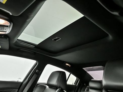 Used 2016 Dodge Charger SRT Hellcat w/ Harman/Kardon Audio Group image 21