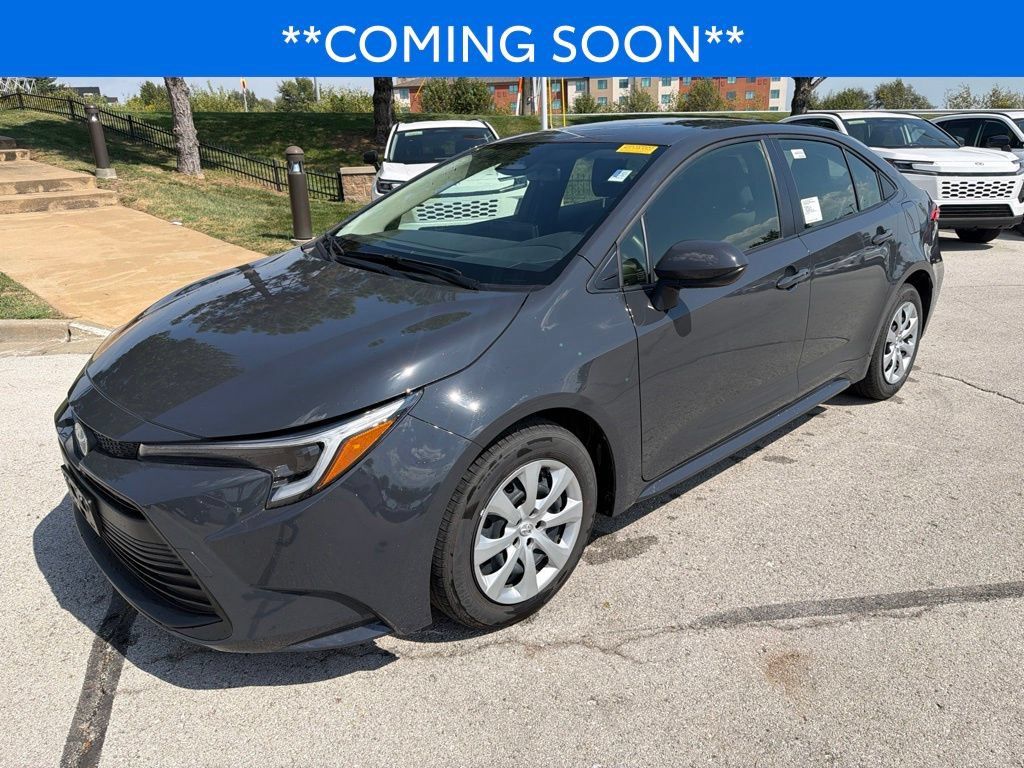 Used 2025 Toyota Corolla LE FWD image 1
