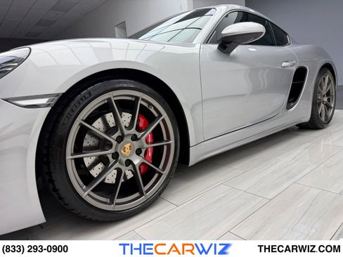 Used 2024 Porsche 718 Cayman GT4 image 11