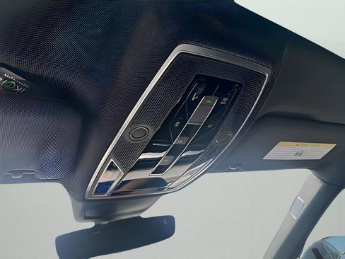 Used 2025 Audi A8 L 3.0T w/ Executive Package image 39