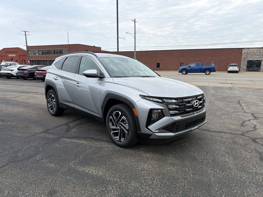 New 2026 Hyundai Tucson SEL Plus AWD/4WD image 1