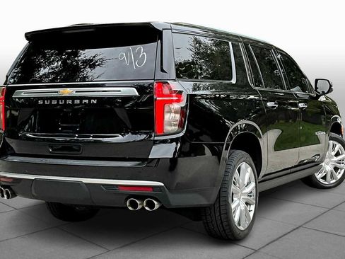 Used 2023 Chevrolet Suburban High Country w/ Premium Package 2 image 11