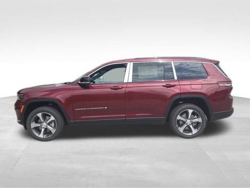 New 2024 Jeep Grand Cherokee L Limited image 8