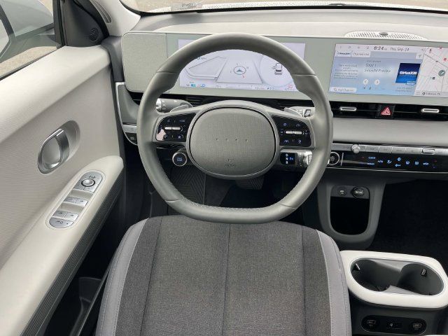 Used 2024 Hyundai Ioniq 5 SEL AWD/4WD image 17