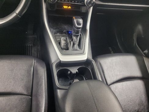 Used 2019 Toyota RAV4 XLE Premium w/ All Weather Liner Package AWD/4WD image 26