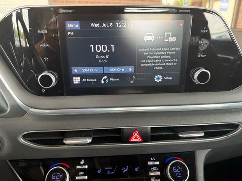 Used 2020 Hyundai Sonata SEL w/ Premium + Sunroof Package FWD image 16