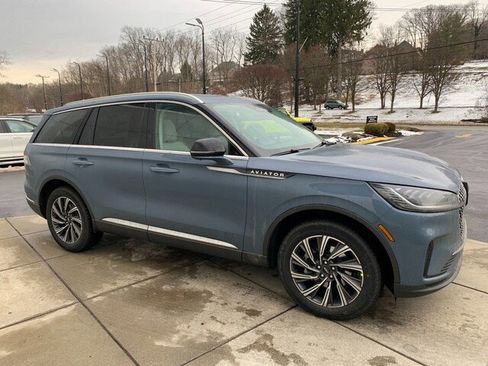 New 2026 Lincoln Aviator AWD image 27