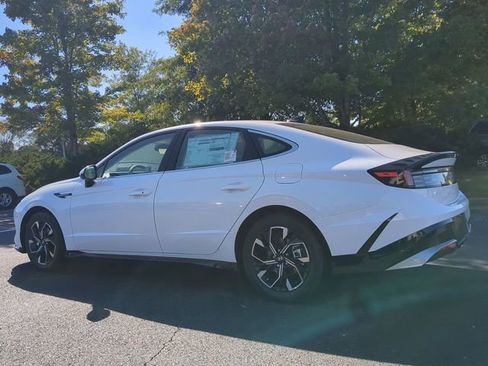 Certified 2025 Hyundai Sonata SEL image 6