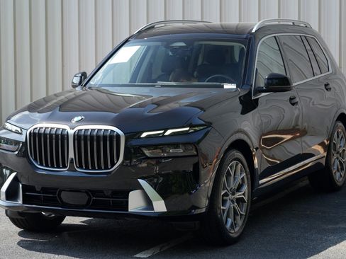 Used 2024 BMW X7 xDrive40i AWD/4WD image 53