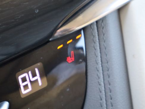 Used 2020 Cadillac XT6 Premium Luxury image 31