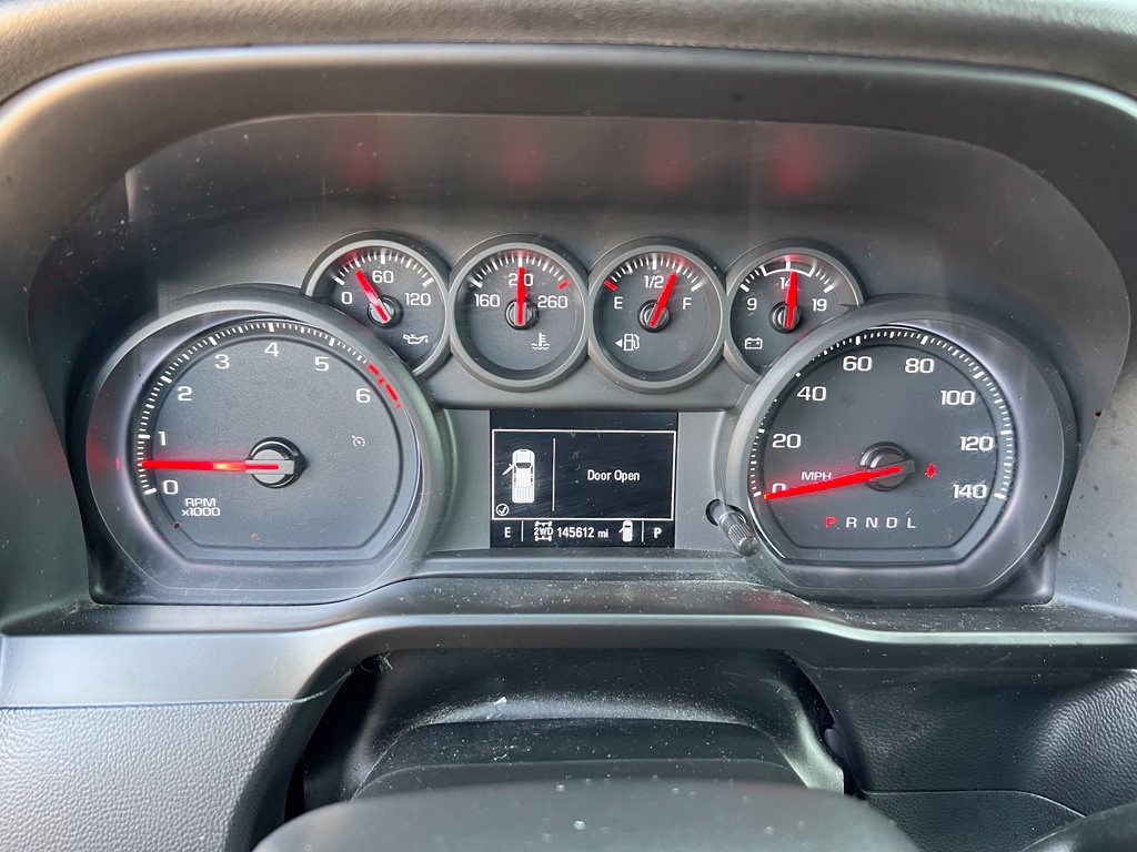 Used 2020 Chevrolet Silverado 1500 Custom w/ Custom Value Package AWD/4WD image 36