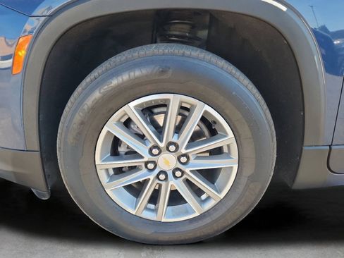 Used 2023 Chevrolet Traverse LT AWD/4WD image 17