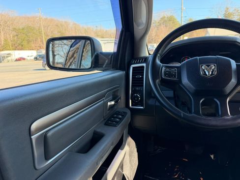 Used 2016 RAM 1500 Big Horn image 32
