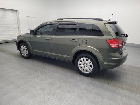 Used 2017 Dodge Journey SE w/ Flexible Seating Group image 3