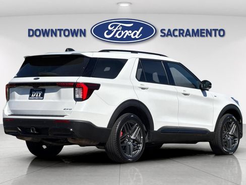Certified 2025 Ford Explorer ST-Line w/ ST-Line Street Pack AWD/4WD image 3