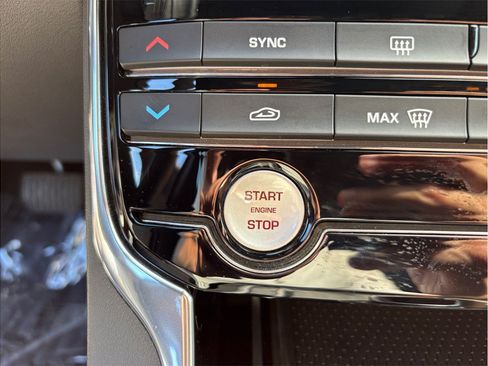 Used 2017 Jaguar XE R-Sport RWD image 31