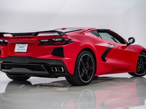 Used 2021 Chevrolet Corvette Stingray Preferred Cpe w/ Z51 Performance Package RWD image 11
