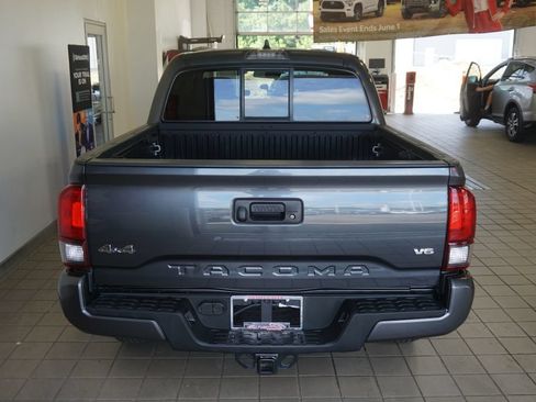 Certified 2023 Toyota Tacoma SR AWD/4WD image 14